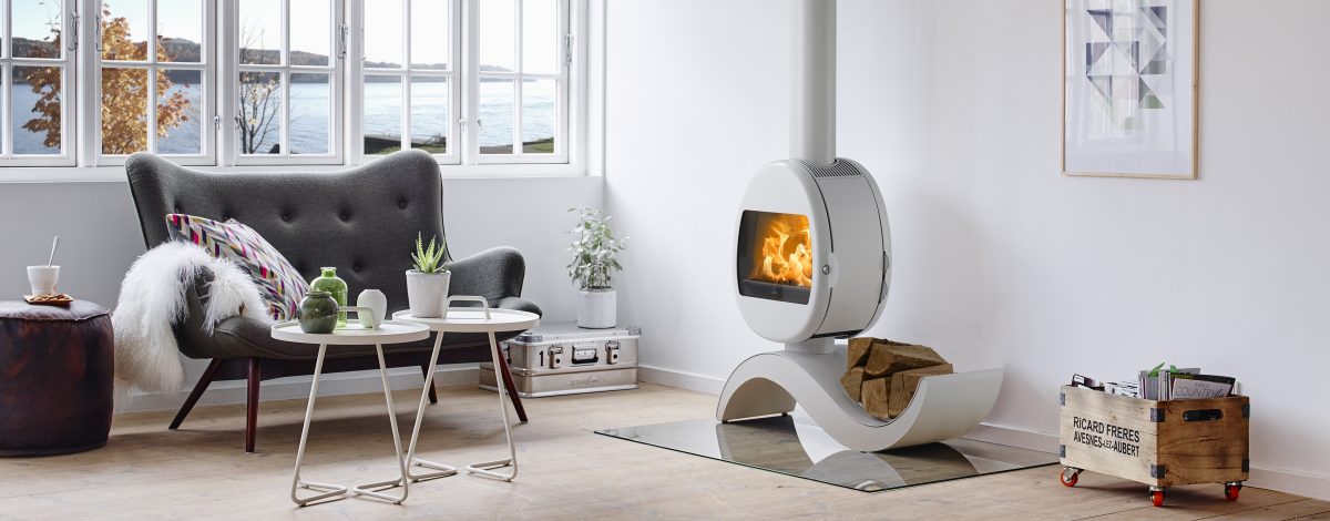 Stufa a legna di design moderno Parma